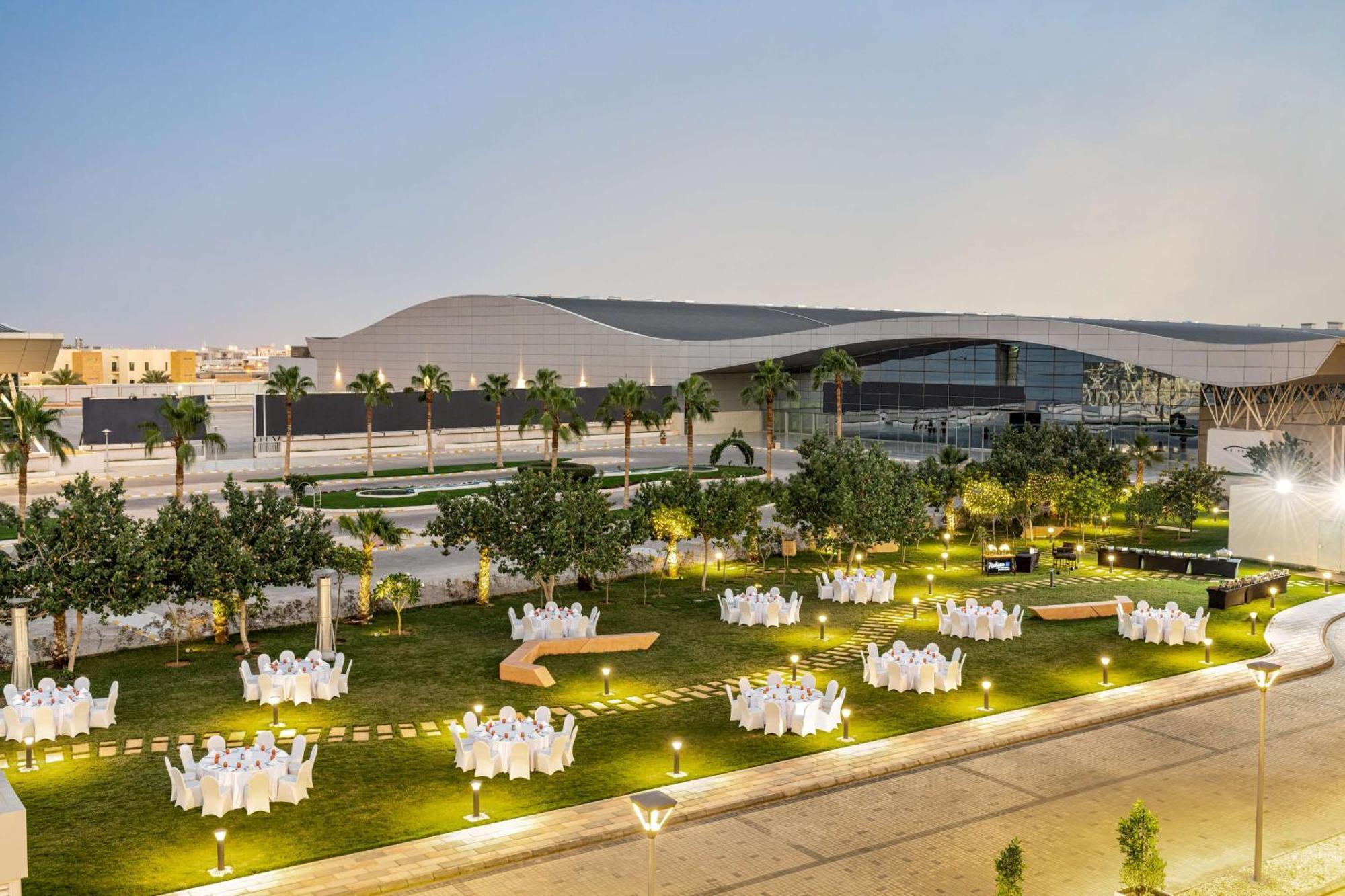 Hotel Radisson Blu Convention And Exhibition Center Riyadh